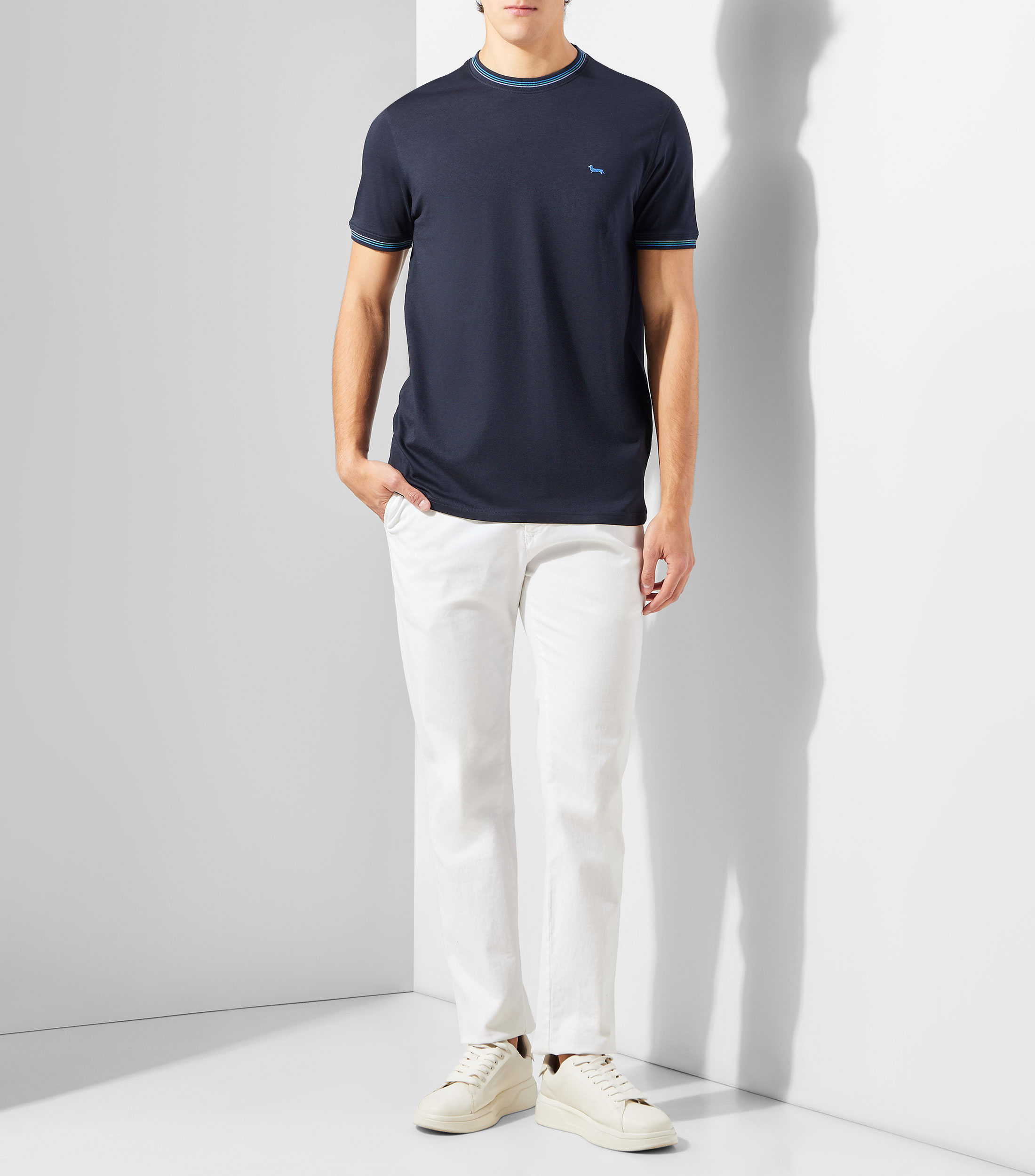 Playera cuello redondo manga corta lisa Hombre